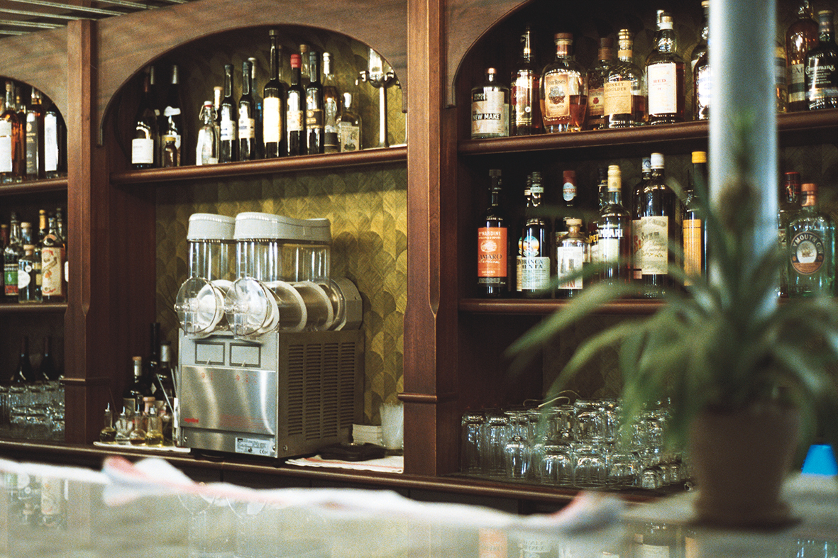 lulu-white-cocktails-granitas