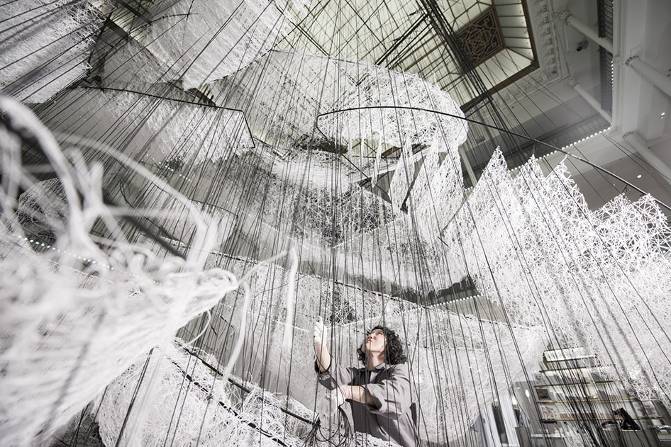 Chiharu Shiota investit le Bon Marché Rive&nbsp;Gauche